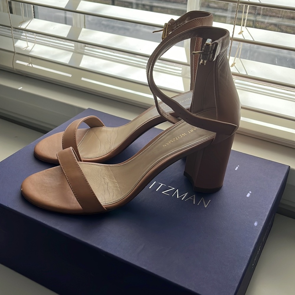 Stuart Weizman Heels - Great Condition - image 2
